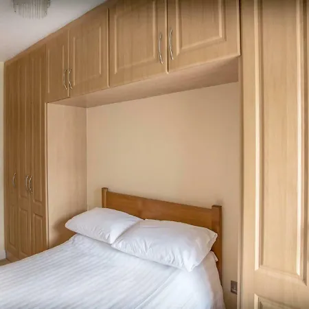 아파트 Wilford Court *